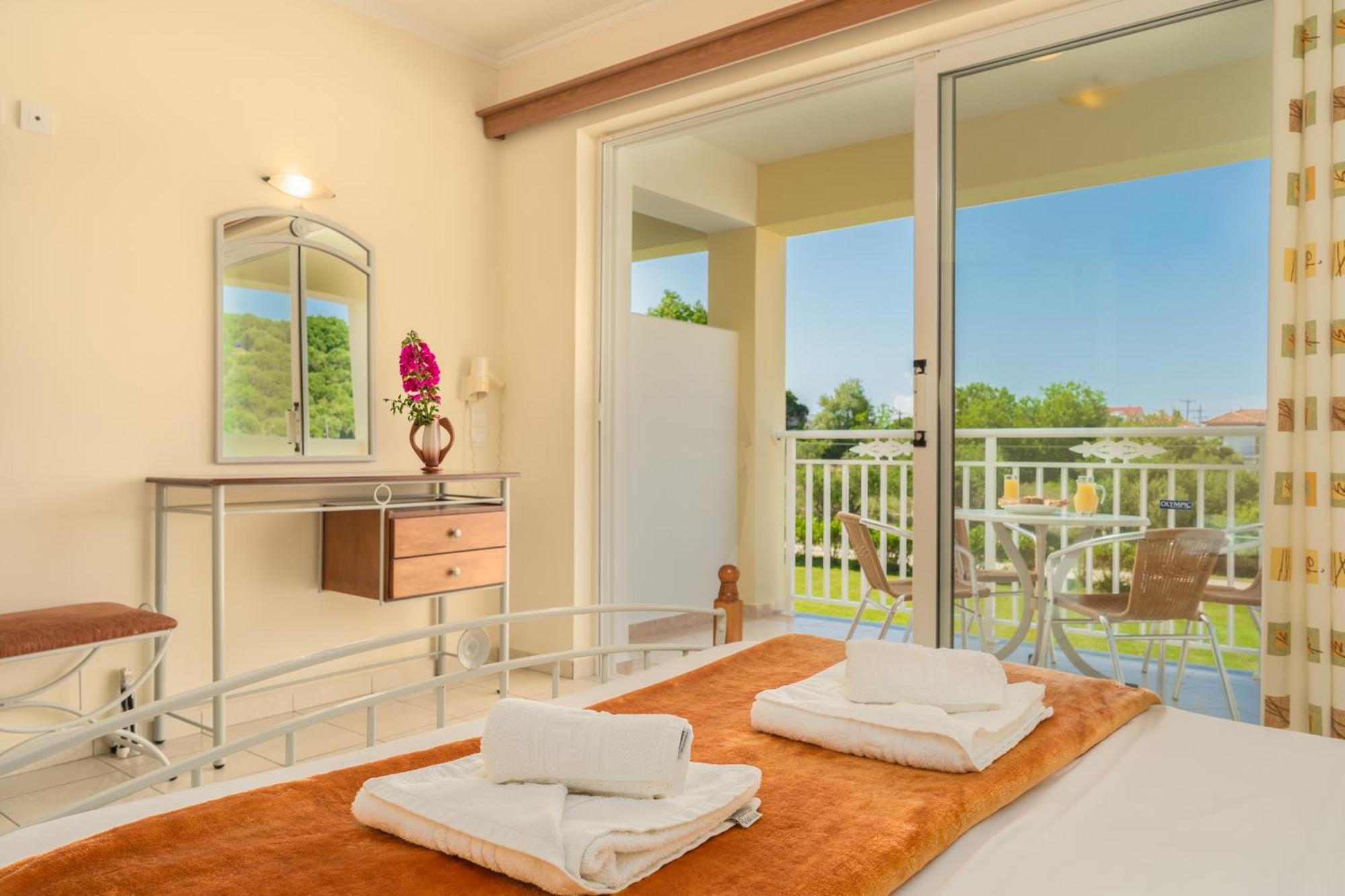 Manousis Aparthotel Tsilivi  Exteriör bild